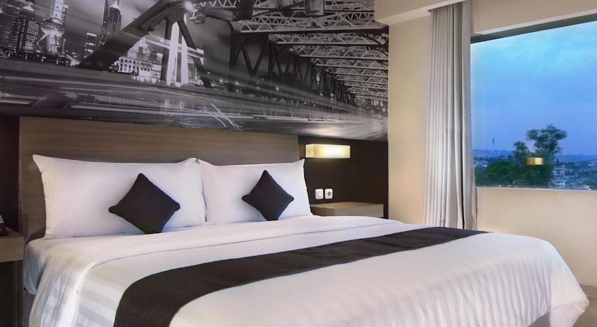 Hotel Neo Candi Simpang Lima - Semarang By Aston Εξωτερικό φωτογραφία