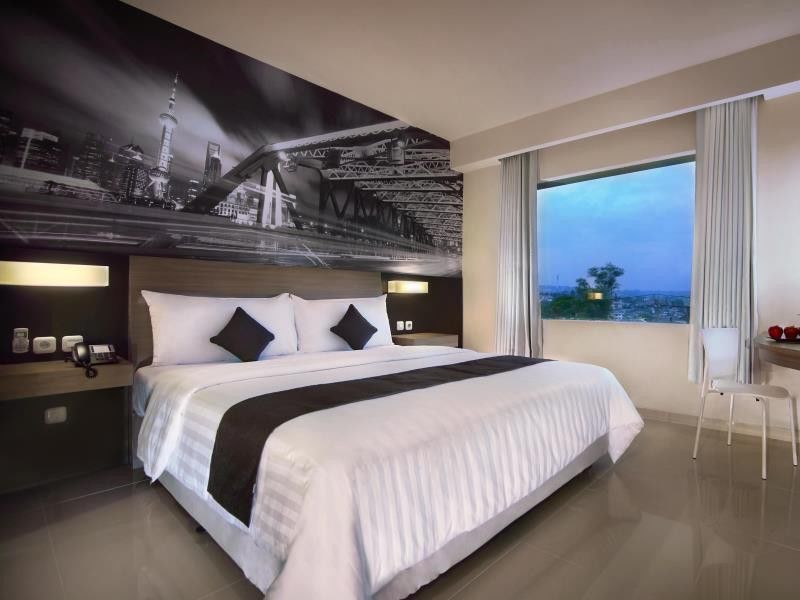 Hotel Neo Candi Simpang Lima - Semarang By Aston Εξωτερικό φωτογραφία