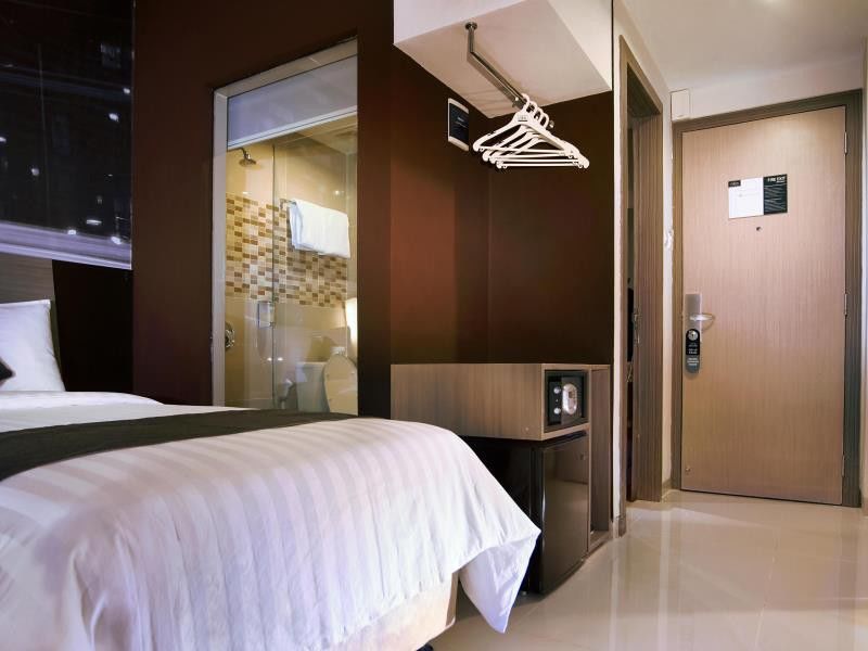 Hotel Neo Candi Simpang Lima - Semarang By Aston Εξωτερικό φωτογραφία