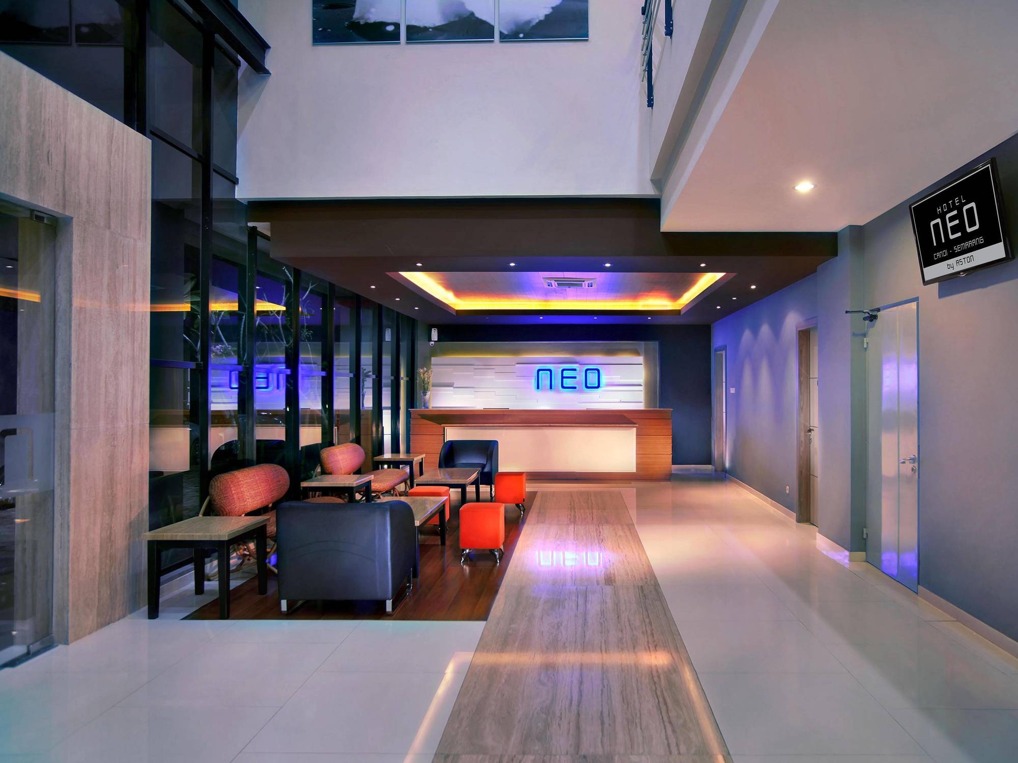 Hotel Neo Candi Simpang Lima - Semarang By Aston Εξωτερικό φωτογραφία